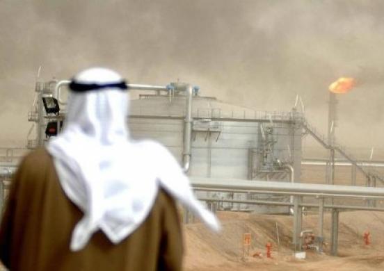 الكويت توقع عقودا لاستيراد 2.5 مليون طن من الغاز سنويا