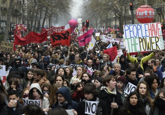 صعوبات بتأمين الوقود في فرنسا بسبب حركة الاحتجاج