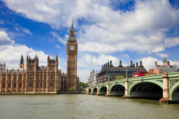 لندن تريد خفض الضرائب على الشركات