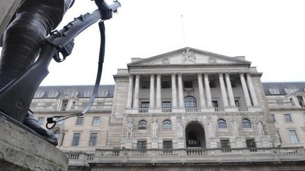بنك انكلترا يبقي الفائدة عند مستوى 0,5%