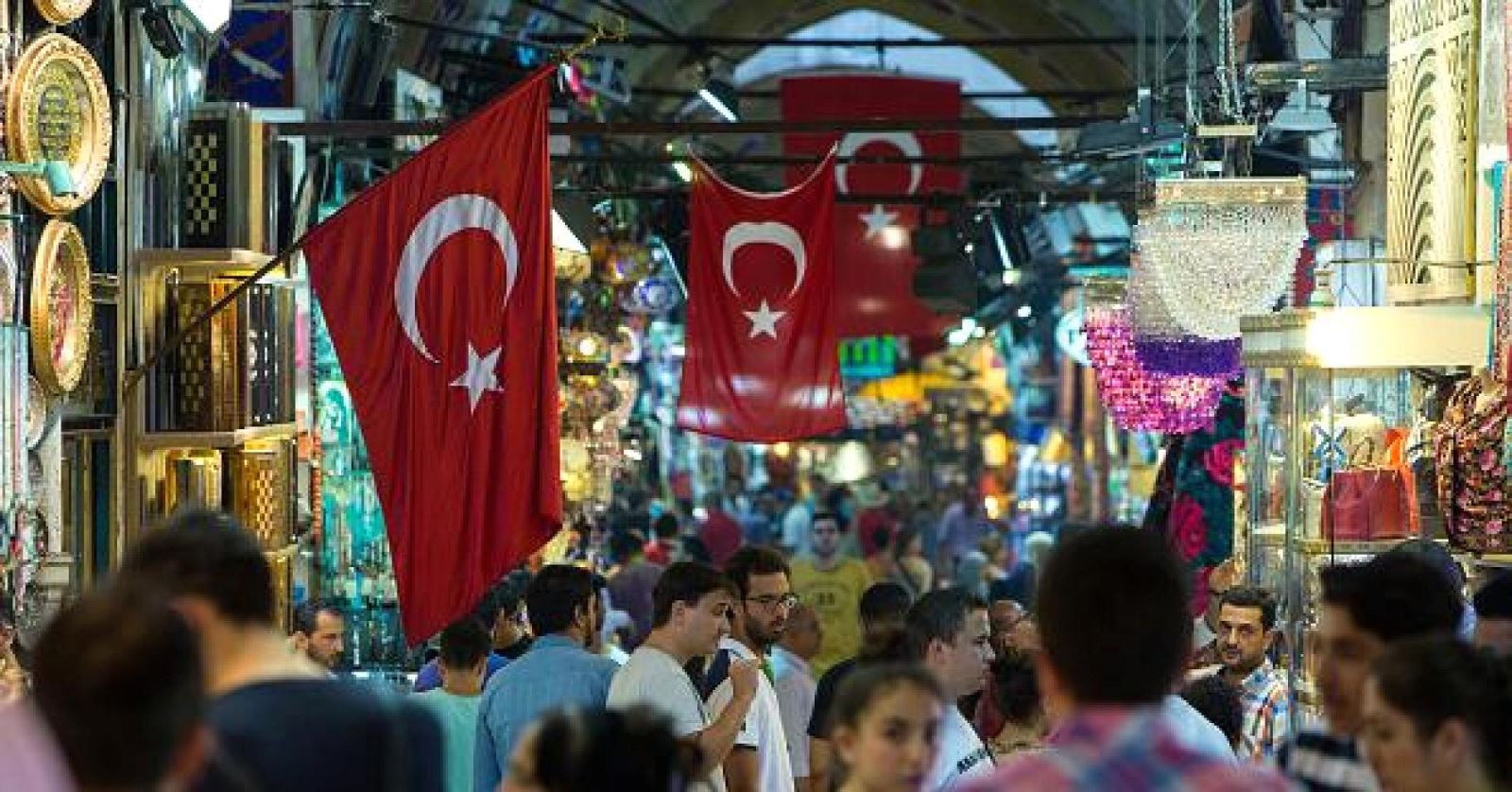 وكالة فيتش تخفض التوقعات لتصنيف تركيا الائتماني