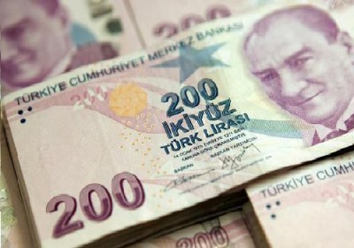 انخفاض الليرة التركية الى مستويات تاريخية