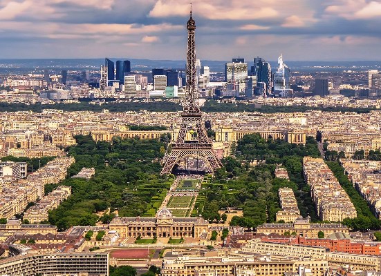 أسعار العقارات الباريسية تسجل ارتفاعا قياسيا