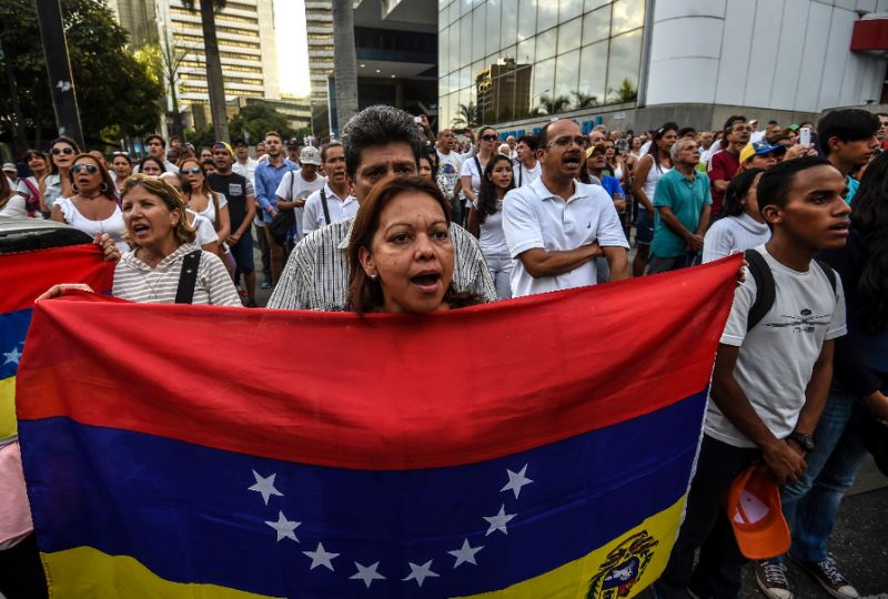فيتش تعلن فنزويلا في حالة 