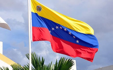 فنزويلا توقف مسؤولين كبيرين في قطاع النفط