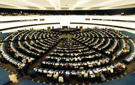 برلمانيون أوروبيون يطالبون بإضافة دول أوروبية إلى لائحة الملاذات الضريبية