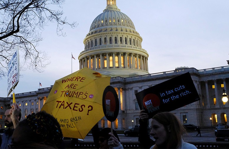 مجلس النواب الأميركي يقر قانون خفض الضرائب