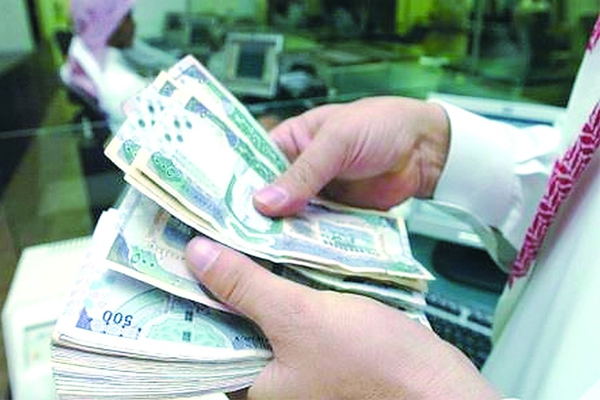 السعودية تعتزم بيع صكوك مدعمة بالريال والدولار