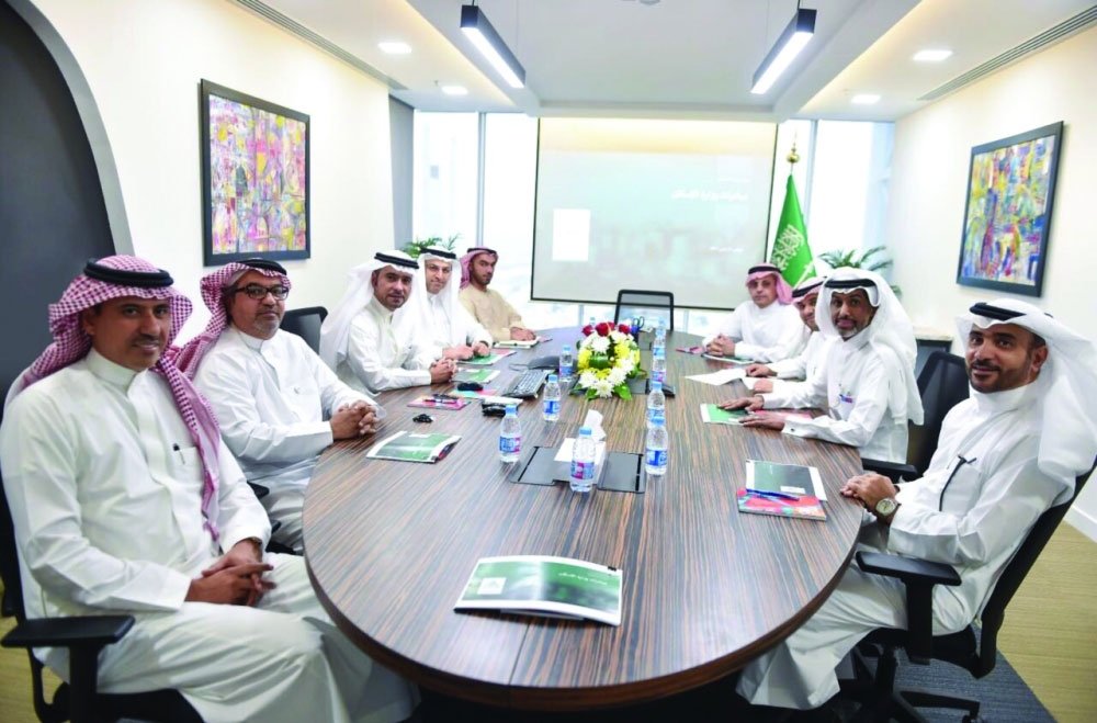 وزير الإسكان السعودي يجتمع بمجلس إدارة بداية لتمويل المنازل