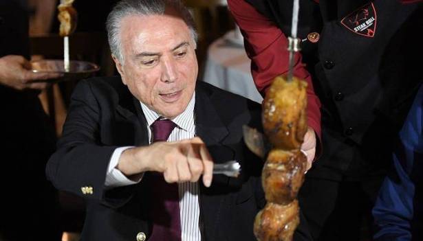 البرازيل مهددة بمقاطعة أسواق لها بعد فضيحة اللحوم الفاسدة
