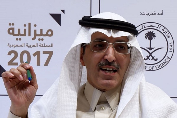 السعودية تؤكد عدم نيتها فرض ضريبة على الدخل حتى 2020