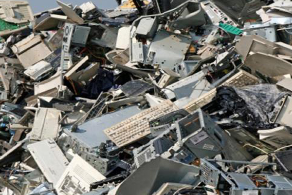 دبي تبني منشأة متخصصة في إعادة تدوير النفايات الإلكترونية