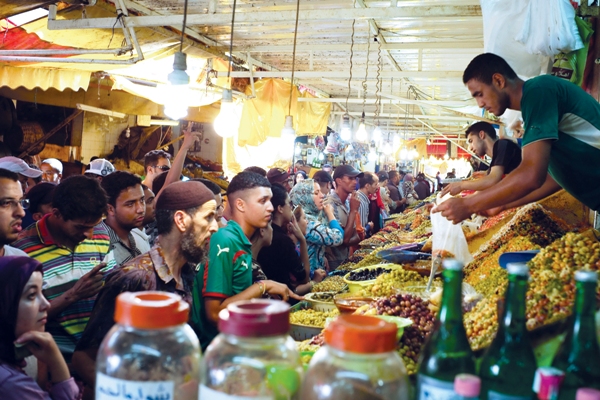 ارتفاع الأسعار وغياب المراقبة يؤرقان المغاربة قبيل رمضان