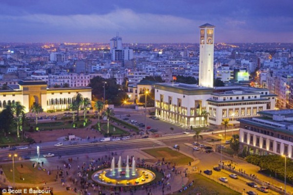 المغرب يشجع شركاته على ولوج البورصة