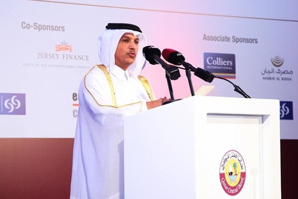 وزير المالية القطري: بإمكان قطر الدفاع عن اقتصادها