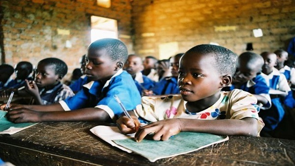 البنك الدولي يدعو فرنسا إلى الاستثمار في التعليم بأفريقيا