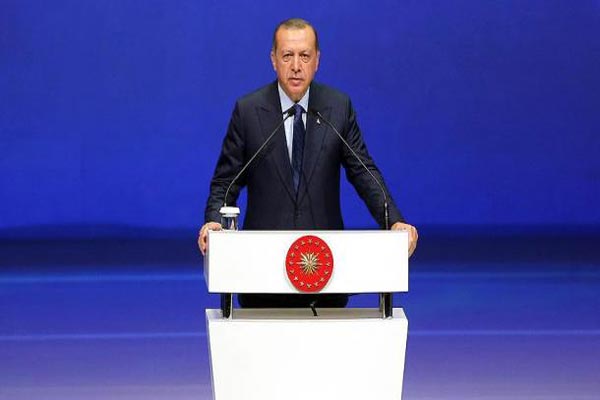 أردوغان يحذر شركات الطاقة من التعامل مع قبرص