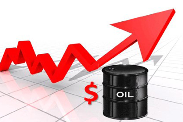 النفط يصعد وسط علامات على تباطؤ الإنتاج