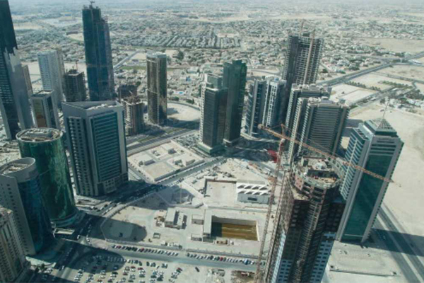 بلومبرغ: بنوك قطر فقدت نصف المستثمرين