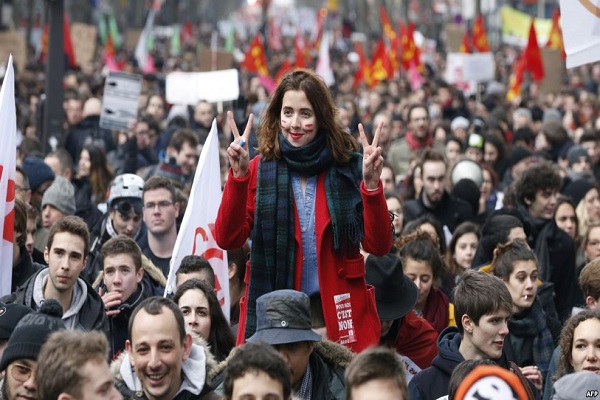 نحو 223 الفا تظاهروا في فرنسا ضد تعديل قانون العمل