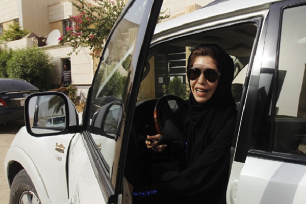 قيادة المرأة السعودية للسيارة يعزز دورها في الاقتصاد