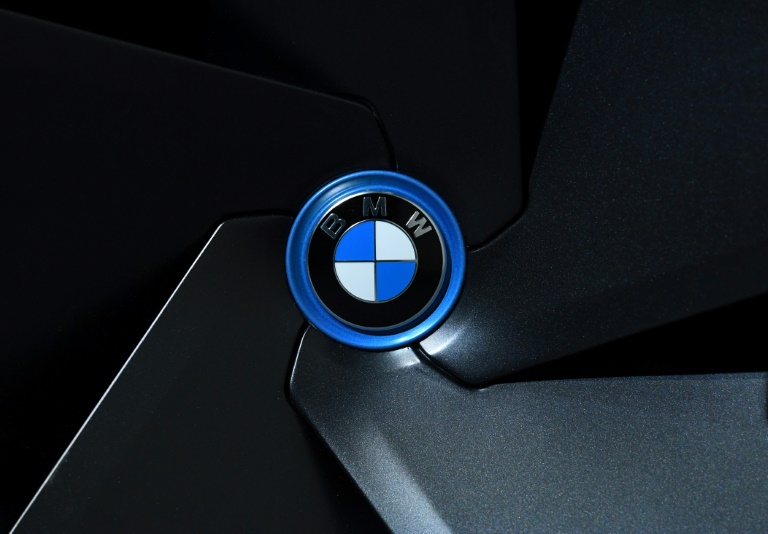 BMW تؤكد سحب أكثر من 323 ألف سيارة من أوروبا