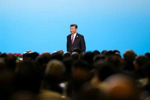 الرئيس الصيني يحضر حفل افتتاح الحوار الرفيع المستوى بين قادة أفارقة وممثلي قطاعي الأعمال والصناعة في بكين اليوم 3 سبتمبر