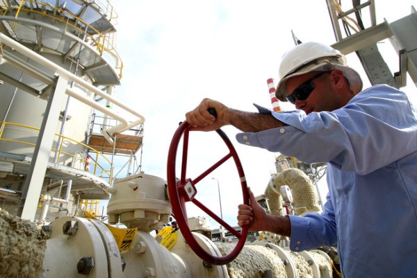 العراق: صادراتنا النفطية في 2017 لامست 60 مليار دولار