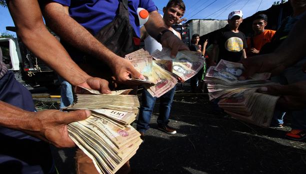 معدل التضخم في فنزويلا بلغ 2600% في 2017