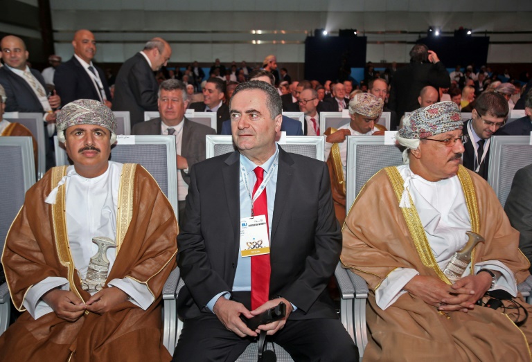 وزير إسرائيلي يروج من عُمان لمشروع للسكة الحديد مع دول الخليج