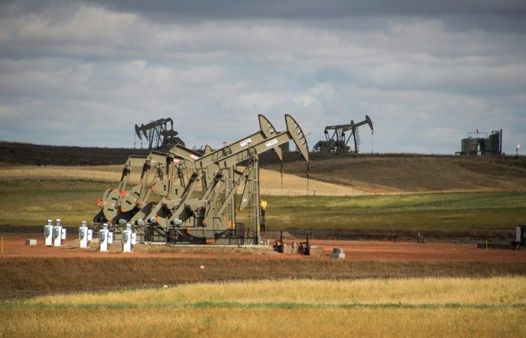 زيادة الانتاج الأميركي تحول دون ارتفاع أسعار النفط