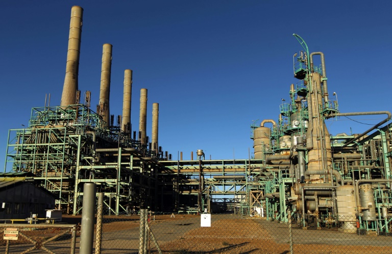 قطاع النفط الليبي يسجل خسائر بالمليارات بسبب العنف