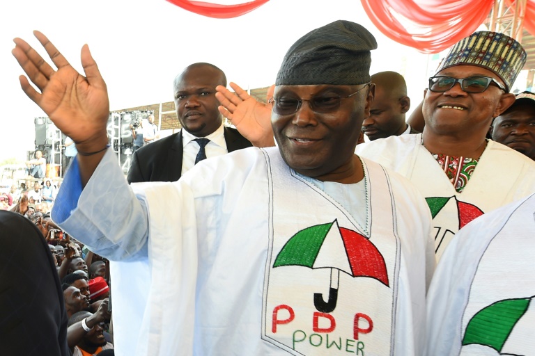 مرشح المعارضة للرئاسة في نيجيريا يتعهد إصلاح شركة النفط الوطنية