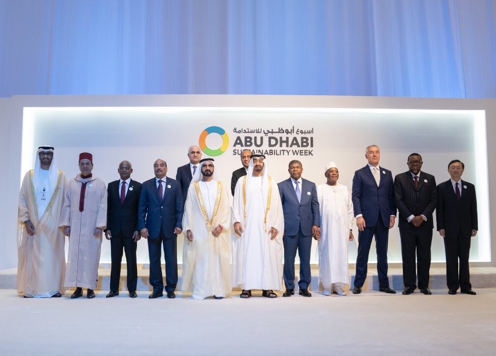 عدد من القادة خلال افتتاح أسبوع أبوظبي للاستدامة
