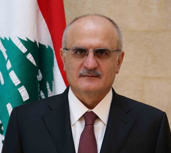لبنان يؤكد قدرته على الإيفاء بالديون