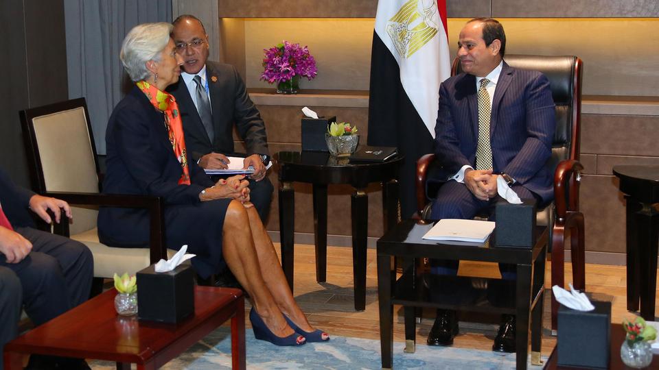 الرئيس المصري خلال لقاء سابق مع المديرة العامة لصندوق النقد الدولي كريستين لاغارد