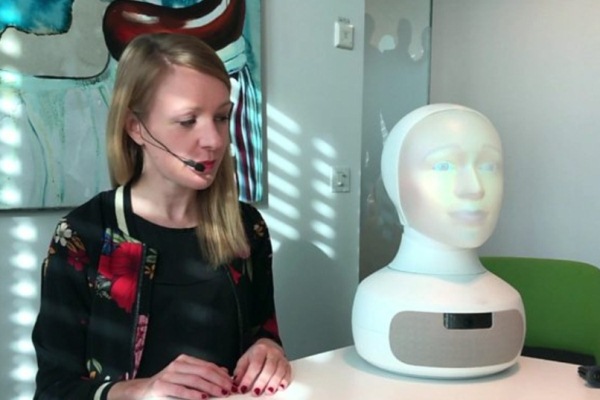 هل ستشعر بارتياح في مقابلة وظيفية مع جهاز روبوت؟
