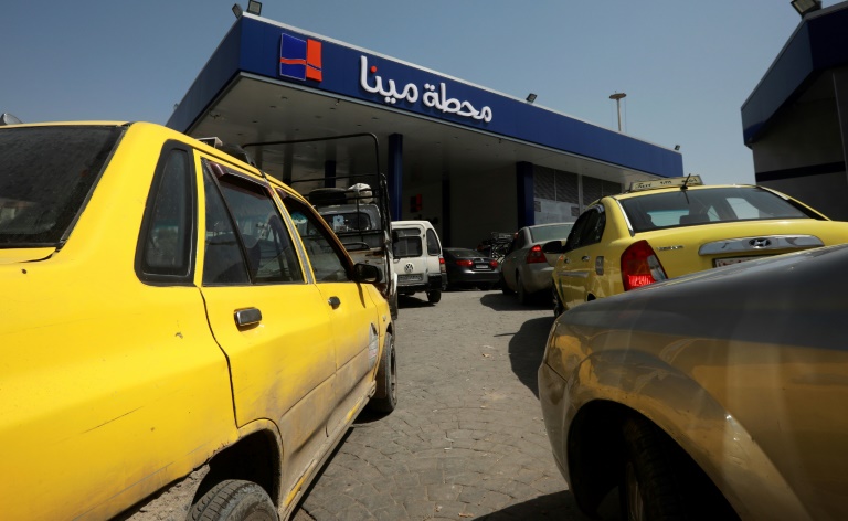 تحديد كميات استهلاك البنزين اليومية يفاقم معاناة السائقين في دمشق