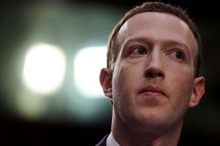 فايسبوك يعلن تسجيل أرباح في الربع الأول رغم غرامة مالية كبيرة متوقعة