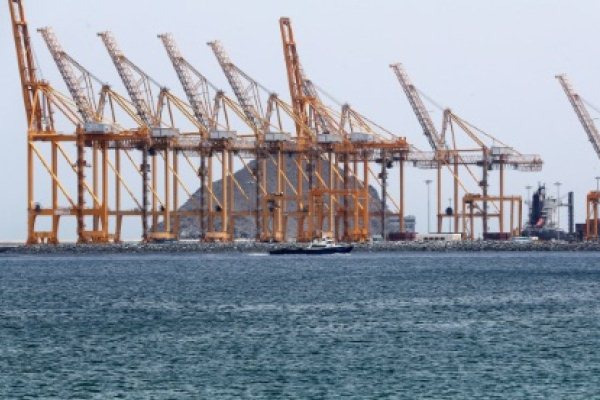 صورة لميناء في إمارة الفجيرة في 13 مايو 2019