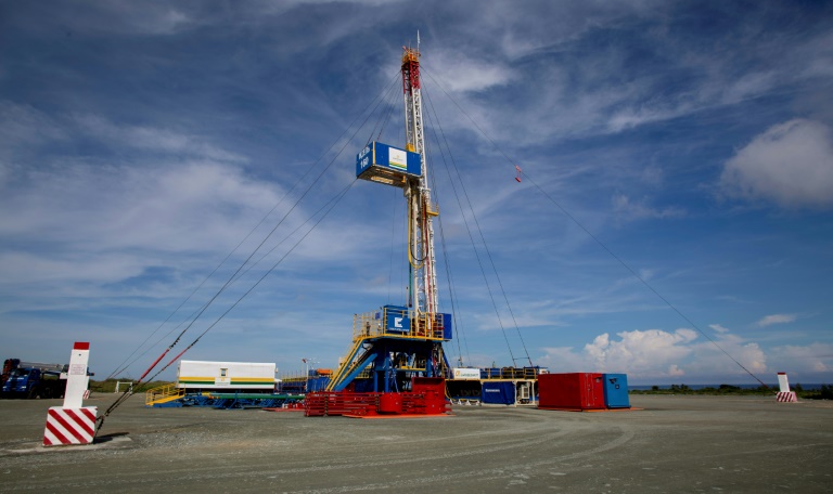 محطة لاستخراج النفط افتتحها رئيس وزراء روسيا ديمتري مدفيديف في بوكا دي جاروكو في كوبا في 4 تشرين الأول/أكتوبر 2019