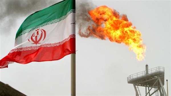 إيران تكتشف حقل غاز قرب الخليج