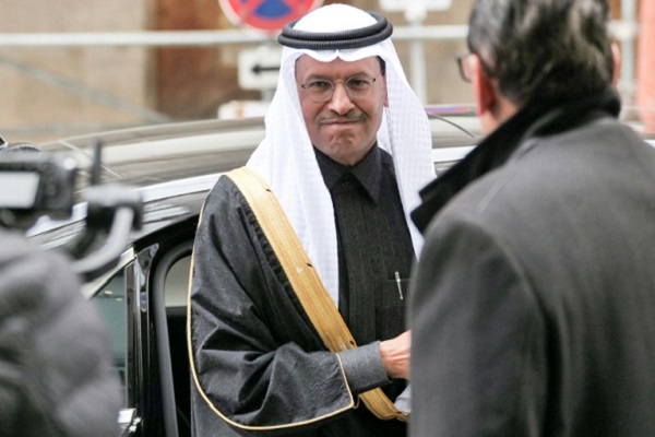 وزير الطاقة السعوديّ الأمير عبد العزيز بن سلمان يصل إلى اجتماع منظمة الدول المصدرة للنفط في فيينا في 5 ديسمبر 2019