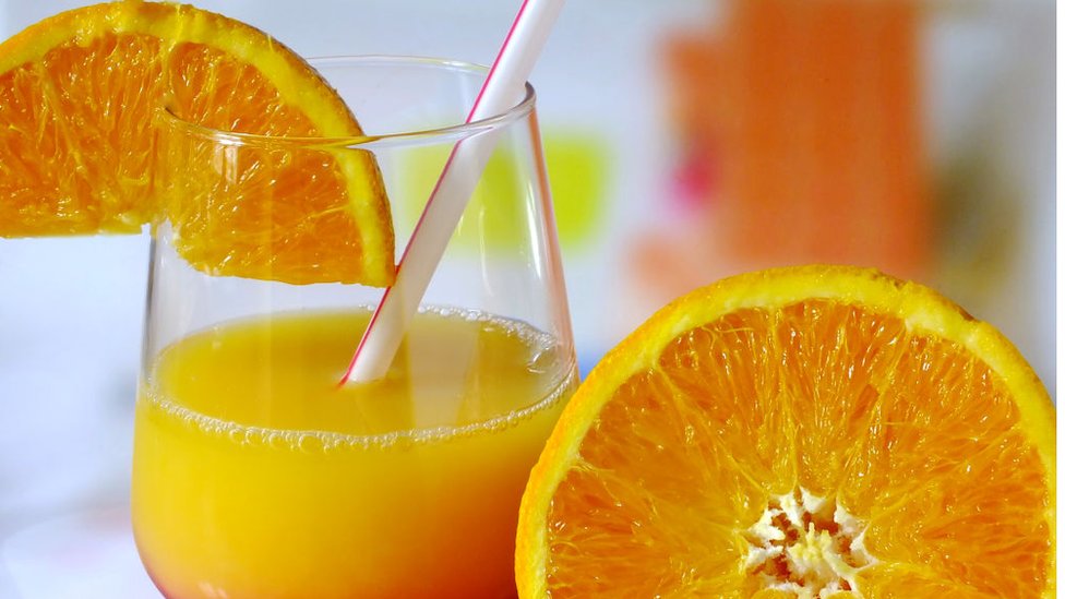 فيروس كورونا: لماذا ارتفعت أسعار عصير البرتقال في الأسواق العالمية؟