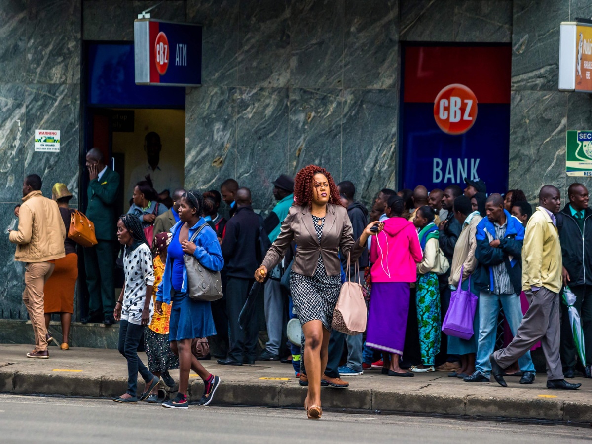 حكومة زيمبابوي تنفي وجود أزمة اقتصادية