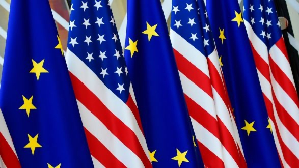 للمرة الأولى منذ أكثر من عقدين التي تعلن فيها الولايات المتحدة والاتحاد الأوروبي عن خفض لرسوم جمركية