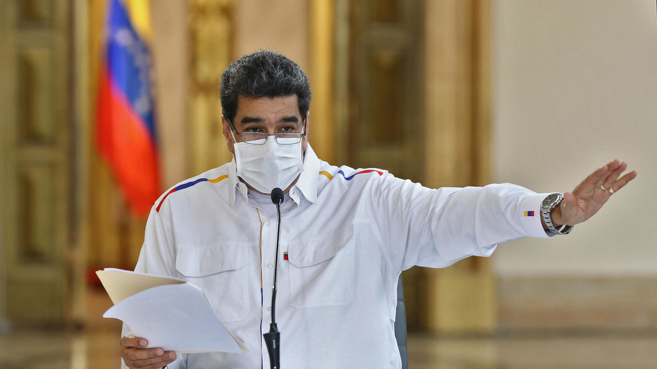 الرئيس الفنزويلي نيكولاس مادورو أثناء إلقائه خطابا متلفزا بتاريخ 9 مايو 2020