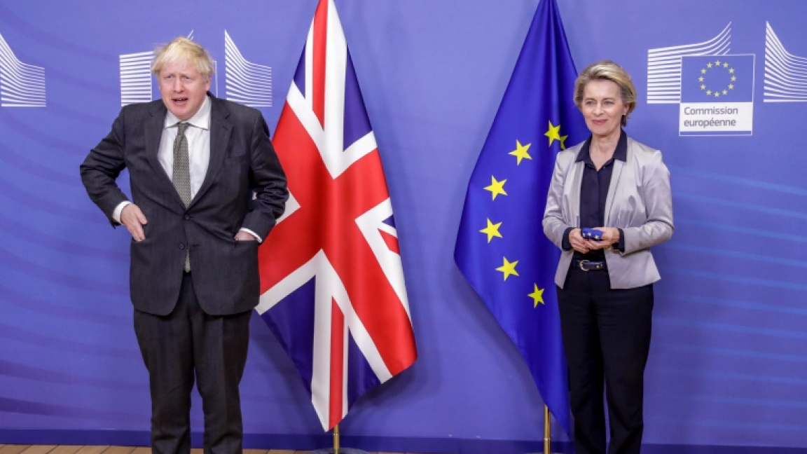 جونسون وفون دير لاين في إحدى جلسات التفاوض الكثيرة بين بريطانيا والاتحاد الأوروبي
