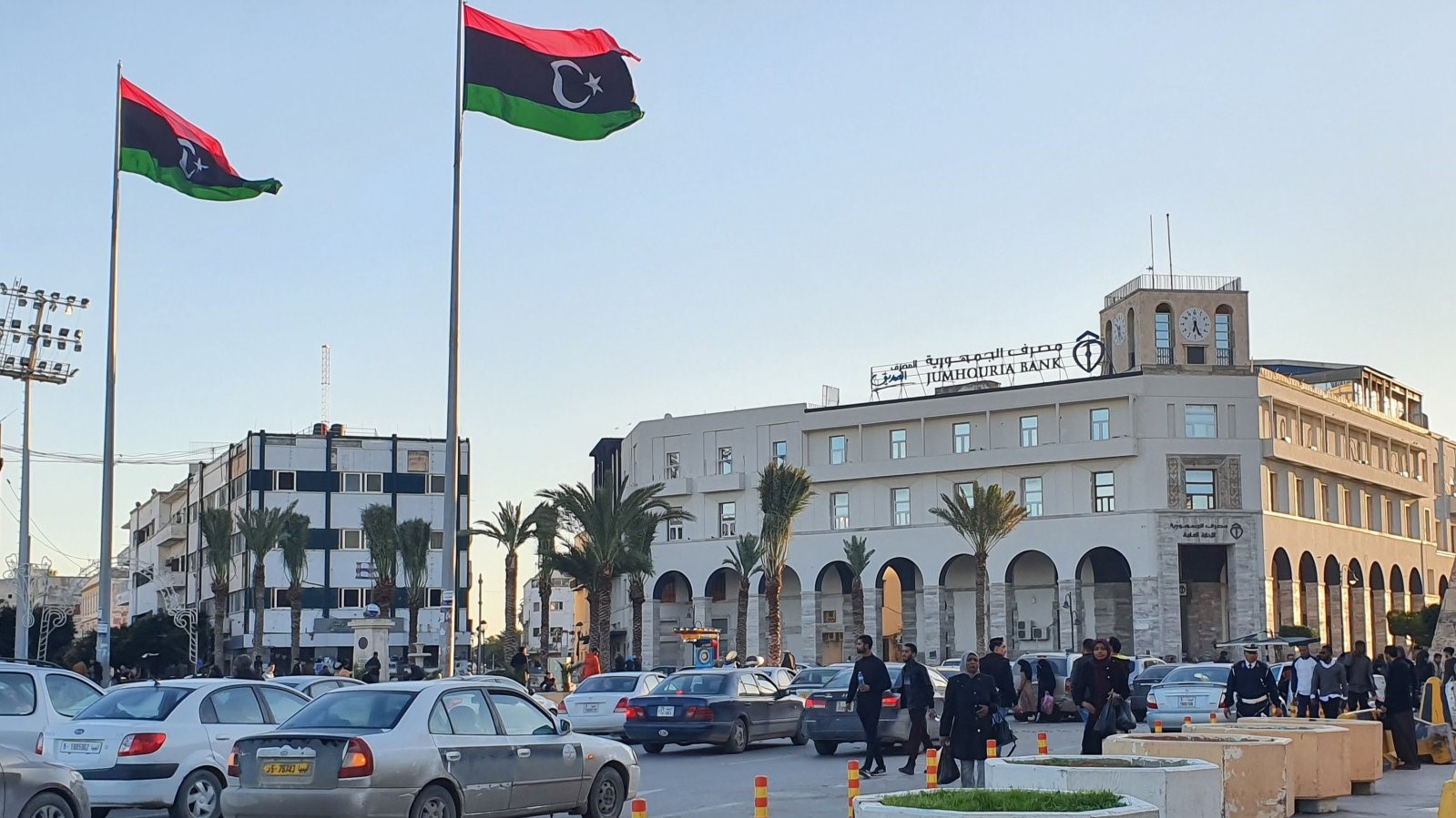 مصر ليبيا المركزي يوحد سعر صرف الدولار