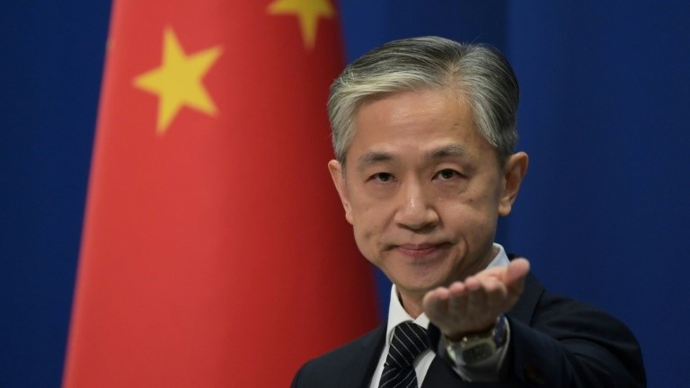 المتحدث باسم وزارة الخارجية الصينية وانغ وينبين في مؤتمر صحافي ببكين في 9 نوفمبر 2020